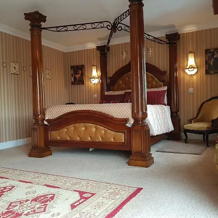 Mount Temple House * Moate